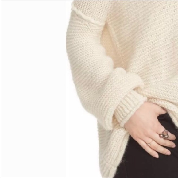 NWT Free People V neck drop shoulder sweater Med - Picture 2 of 8
